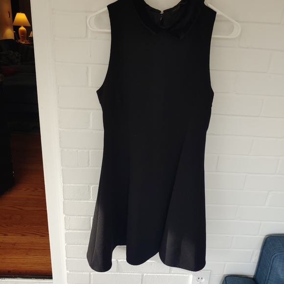 Dance & Marvel Velvet Collar Tie Dress - Picture 2 of 8